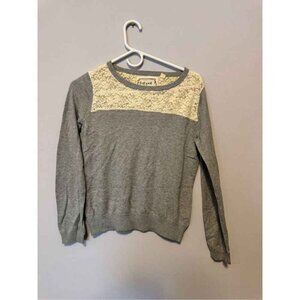 Portrait of aflower gray and white lace sweater size small